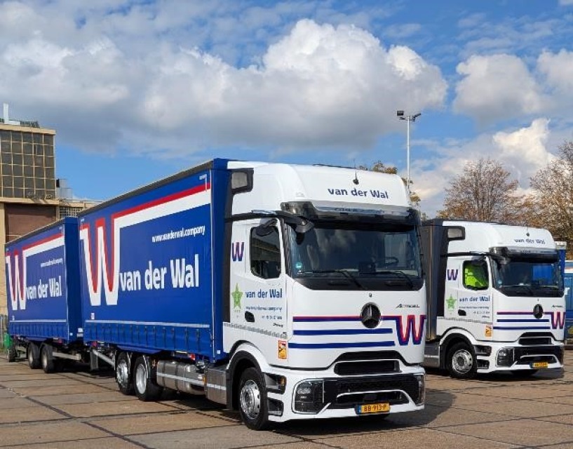 Van der Wal chauffeur over nieuwe Actros L ProCabin: “Het is een beest!”