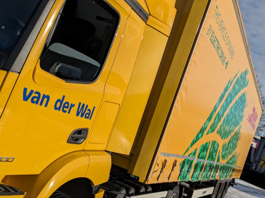 Eerste elektrische truck voor DHL en Van der Wal samen