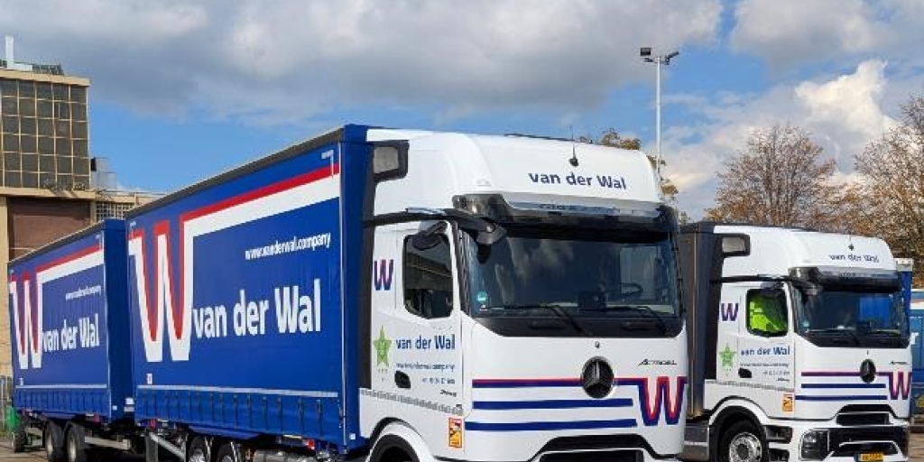 Van der Wal chauffeur over nieuwe Actros L ProCabin: “Het is een beest!”